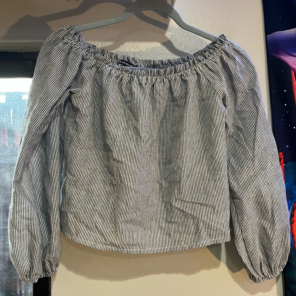 Brandy Melville Stripped Blouse 🤍🖤